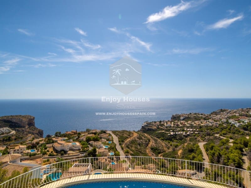 3 sovrum Villa till salu i Cumbre del Sol - 695 000 € (Ref: 9575423)