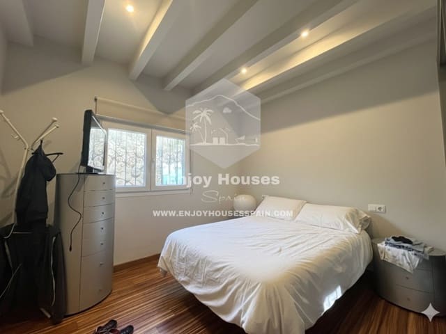 4 slaapkamer Villa te koop in Benissa - € 525.000 (Ref: 9582915)