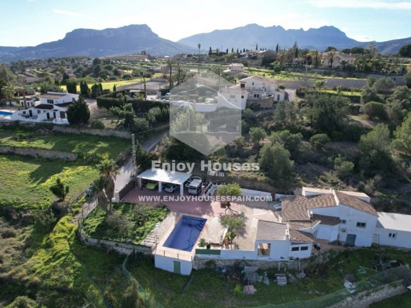 4 slaapkamer Villa te koop in Benissa - € 525.000 (Ref: 9582915)