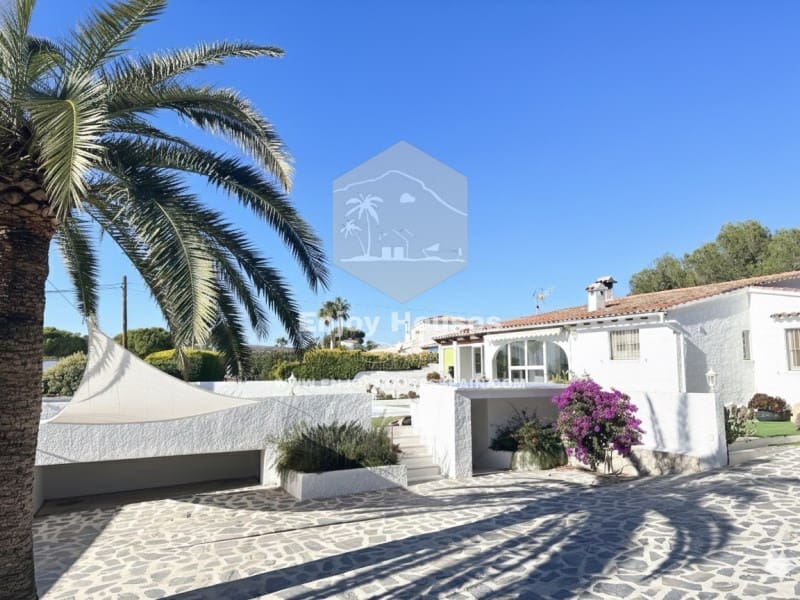 3 makuuhuone Huvila myytävänä paikassa Moraira - 850 000 € (Ref: 9591237)