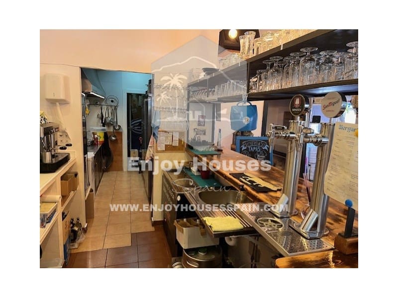Restaurant/Bar for rent in Javea / Xabia - € 2,000 (Ref: 9608031)