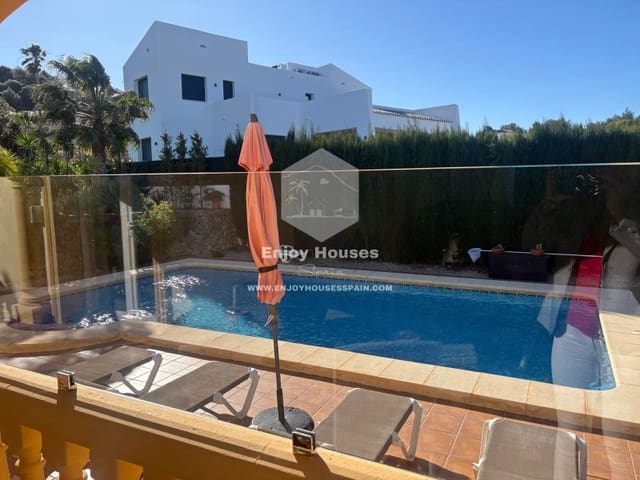 3 soveværelse Villa til salg i Partides comunes - Adsubia, Javea / Xàbia med swimmingpool - € 649.000 (Ref: 9616132)