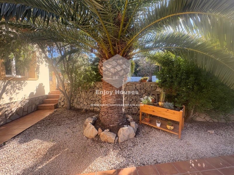 3 soveværelse Villa til salg i Javea / Xabia med swimmingpool - € 649.000 (Ref: 9616132)