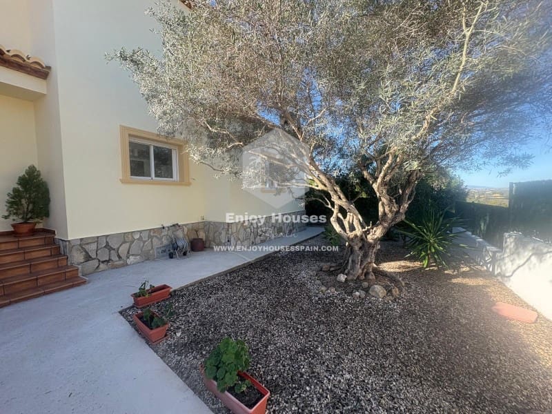 3 soveværelse Villa til salg i Javea / Xabia med swimmingpool - € 649.000 (Ref: 9616132)