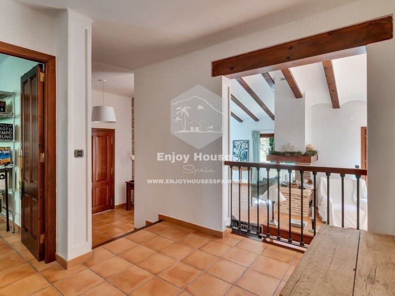 3 quarto Moradia para venda em Javea / Xabia com piscina - 895 000 € (Ref: 9619196)