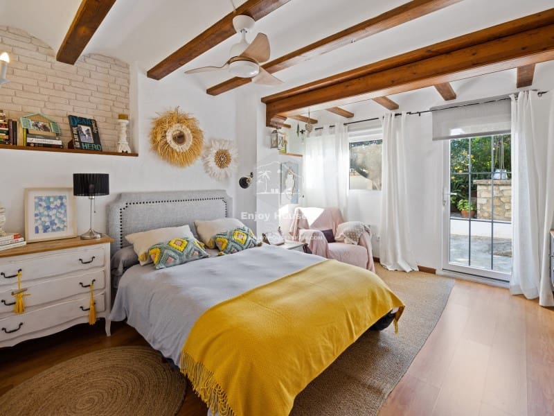 Chalet de 9 habitaciones en Javea / Xàbia en venta con garaje - 1.500.000 € (Ref: 9634209)