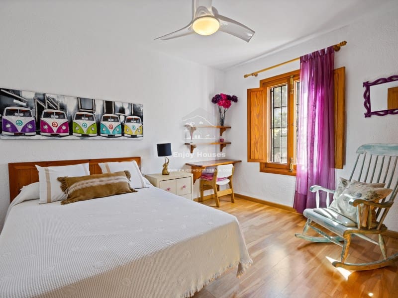 Chalet de 9 habitaciones en Javea / Xàbia en venta con garaje - 1.500.000 € (Ref: 9634209)