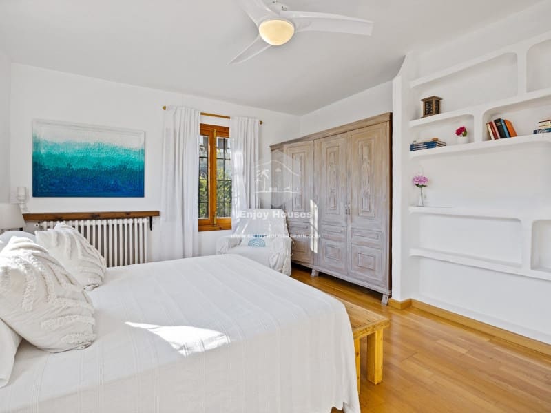 Chalet de 9 habitaciones en Javea / Xàbia en venta con garaje - 1.500.000 € (Ref: 9634209)