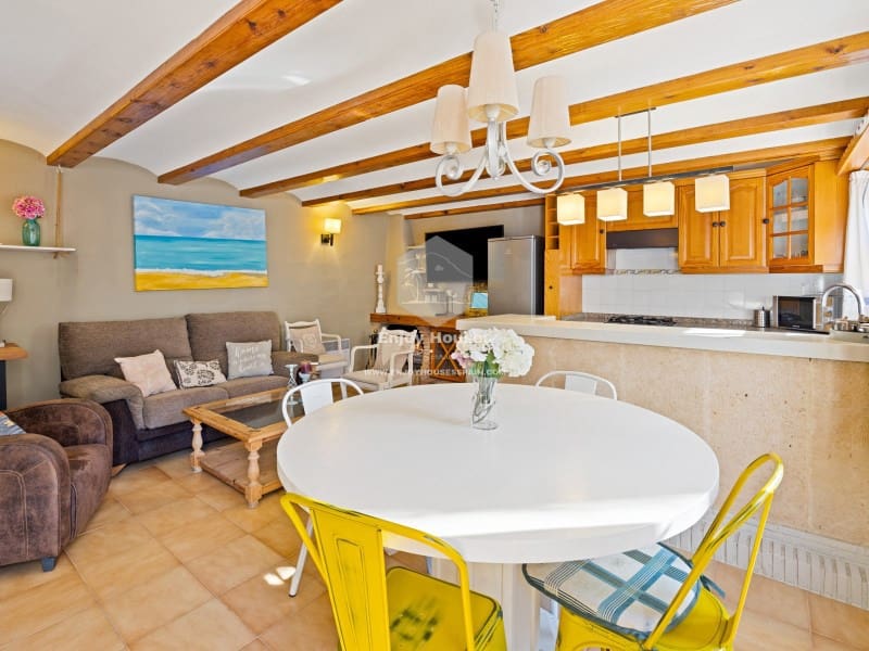 Chalet de 9 habitaciones en Javea / Xàbia en venta con garaje - 1.500.000 € (Ref: 9634209)