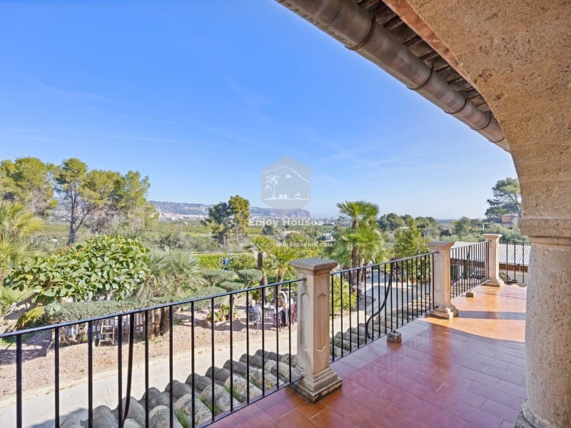 Chalet de 9 habitaciones en Javea / Xàbia en venta con garaje - 1.500.000 € (Ref: 9634209)