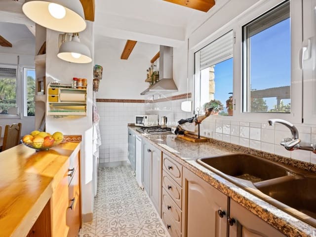 9 soverom Villa til salgs i Partides comunes - Adsubia, Javea / Xàbia med garasje - € 1 500 000 (Ref: 9634209)