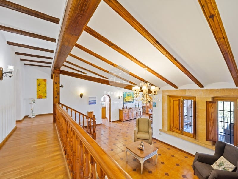 Chalet de 9 habitaciones en Javea / Xàbia en venta con garaje - 1.500.000 € (Ref: 9634209)