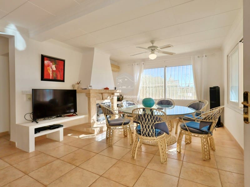 4 bedroom Villa for sale in Javea / Xabia with pool garage - € 750,000 (Ref: 9637308)