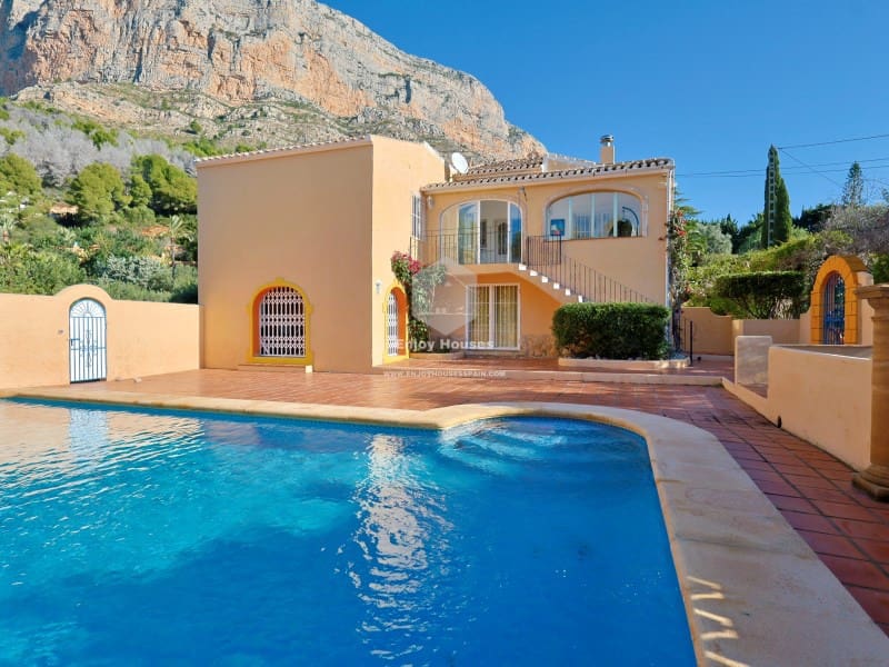4 bedroom Villa for sale in Javea / Xabia with pool garage - € 750,000 (Ref: 9637308)