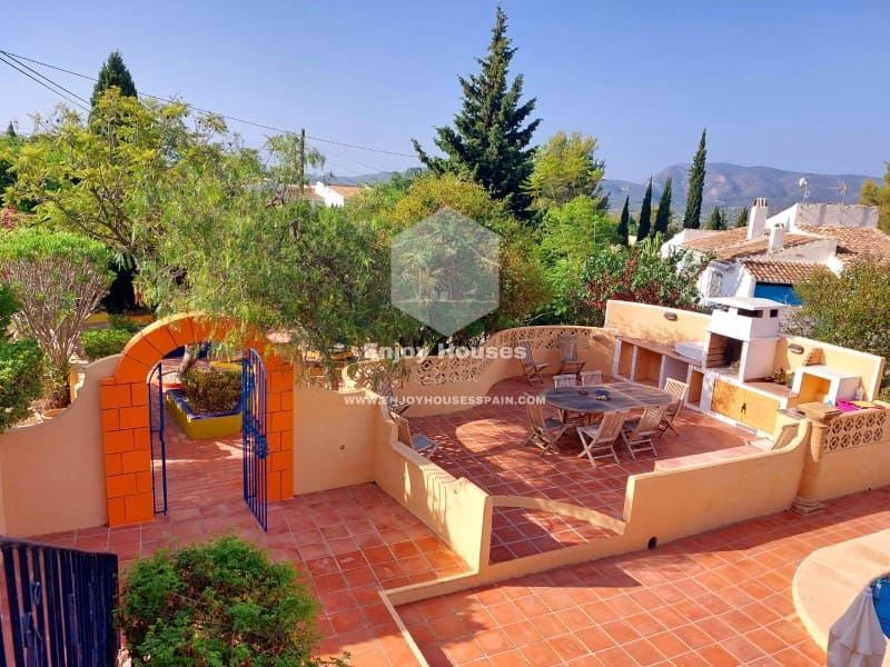 4 bedroom Villa for sale in Javea / Xabia with pool garage - € 750,000 (Ref: 9637308)