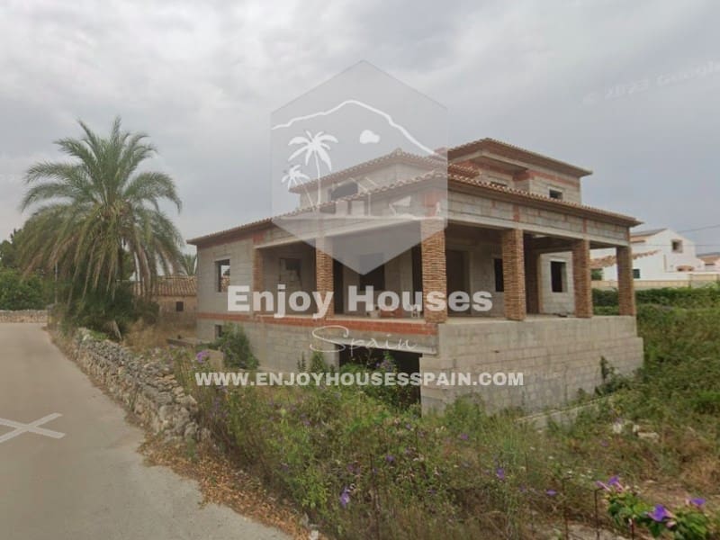 3 bedroom Villa for sale in Gata de Gorgos - € 385,000 (Ref: 9639318)