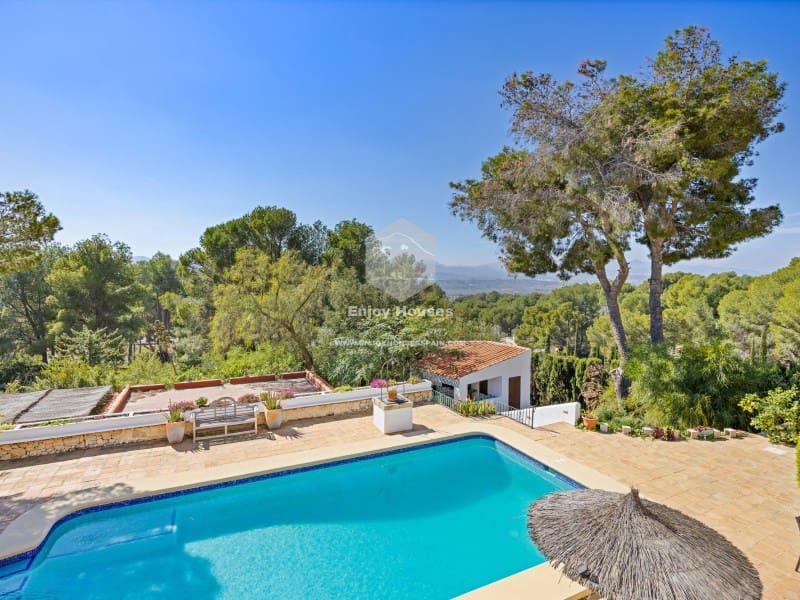 Chalet de 4 habitaciones en Javea / Xàbia en venta con piscina garaje - 1.195.000 € (Ref: 9639319)