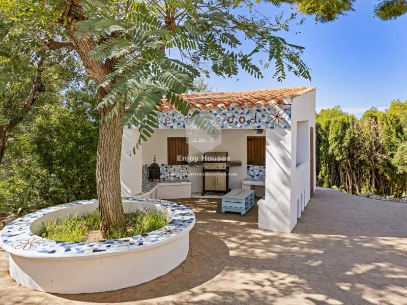 Chalet de 4 habitaciones en Javea / Xàbia en venta con piscina garaje - 1.195.000 € (Ref: 9639319)