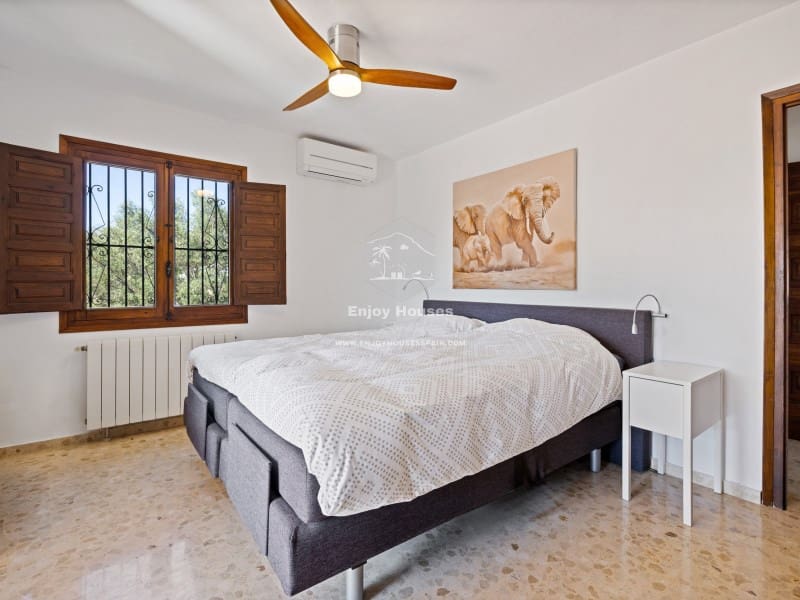 Moradia para venda em Javea / Xabia com piscina garagem - 895 000 € (Ref: 9639320)