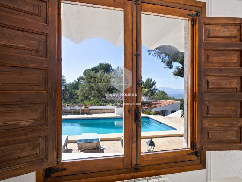 Moradia para venda em Javea / Xabia com piscina garagem - 895 000 € (Ref: 9639320)