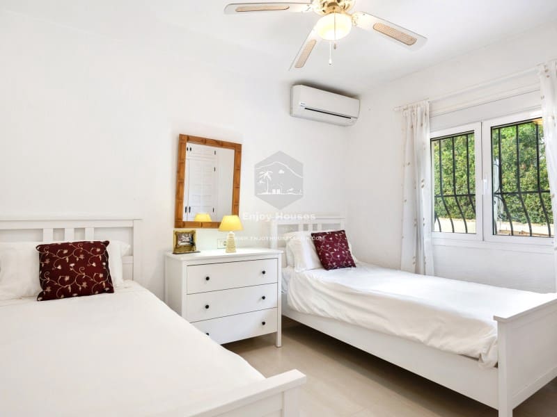 5 slaapkamer Villa te koop in Javea / Xabia - € 750.000 (Ref: 9648079)