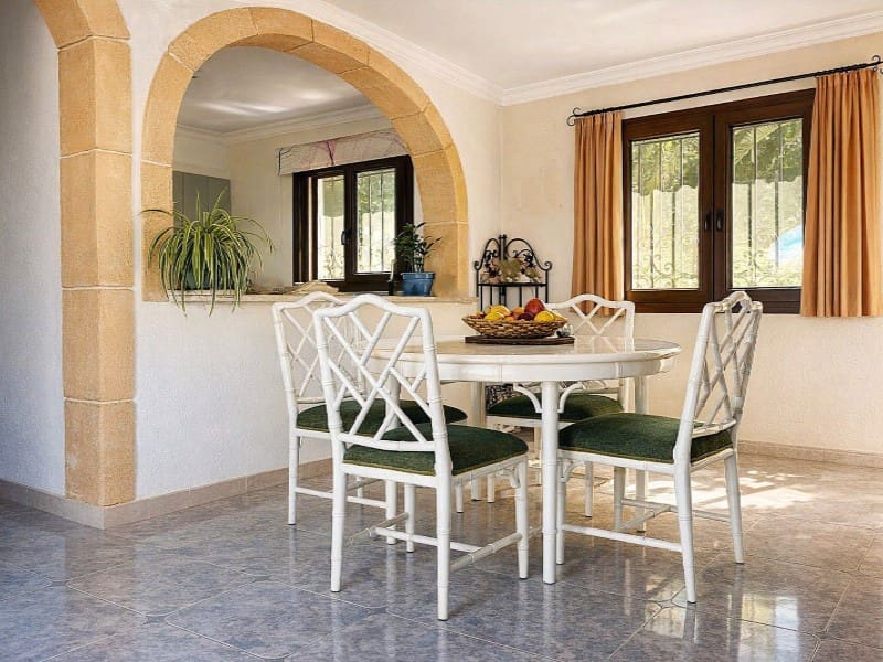 4 bedroom Villa for sale in Javea / Xabia - € 795,000 (Ref: 9686264)