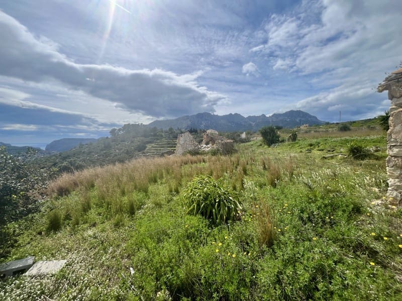 8 bedroom Finca/Country House for sale in Benissa - € 650,000 (Ref: 9690390)