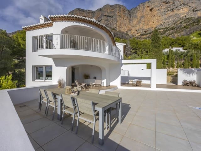 5 quarto Moradia para venda em Montgó - Ermita, Javea / Xàbia com piscina garagem - 1 795 000 € (Ref: 9695167)