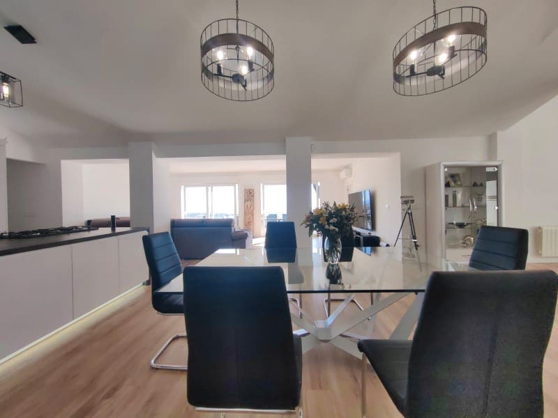 4 bedroom Villa for sale in Calpe / Calp with pool garage - € 999,900 (Ref: 9745256)