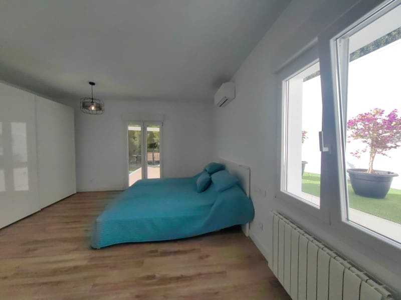 4 bedroom Villa for sale in Calpe / Calp with pool garage - € 999,900 (Ref: 9745256)