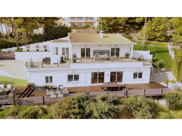 4 soveværelse Villa til salg i Oltamar - Cucarres, Calpe / Calp med swimmingpool garage - € 999.900 (Ref: 9745256)