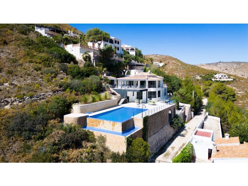 5 makuuhuone Huvila myytävänä paikassa Javea / Xabia mukana uima-altaan 
autotalli - 3 150 000 € (Ref: 9758760)