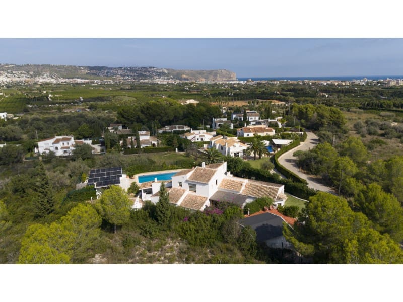 3 slaapkamer Villa te koop in Javea / Xabia met zwembad garage - € 2.450.000 (Ref: 9758762)