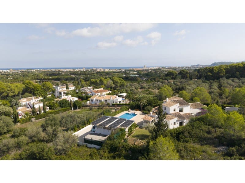 3 slaapkamer Villa te koop in Javea / Xabia met zwembad garage - € 2.450.000 (Ref: 9758762)