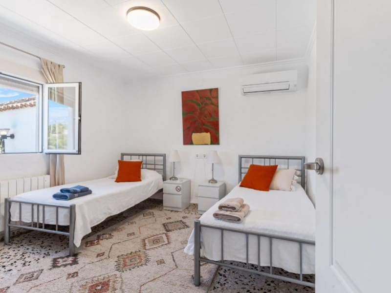 4 quarto Moradia para venda em Javea / Xabia com piscina - 690 000 € (Ref: 9758764)