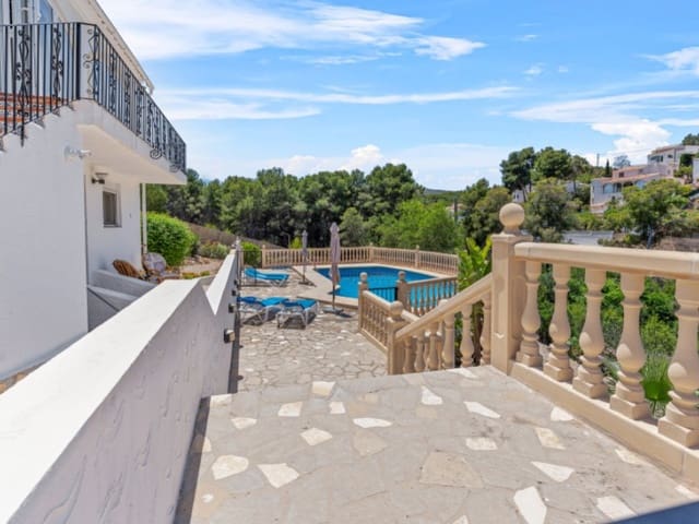 4 quarto Moradia para venda em Cap Martí - El Tossalet - Pinomar, Javea / Xàbia com piscina - 690 000 € (Ref: 9758764)
