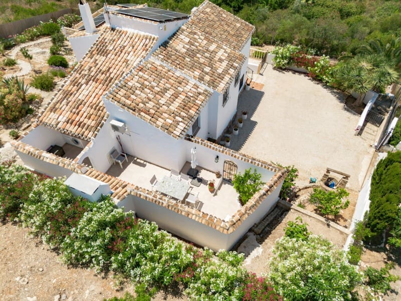 4 quarto Moradia para venda em Javea / Xabia com piscina - 690 000 € (Ref: 9758764)