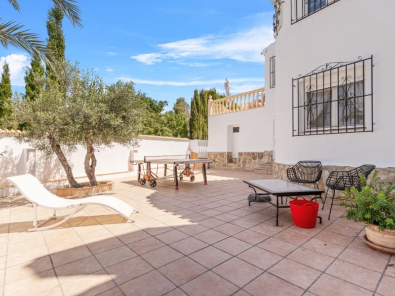 4 sypialnia Willa na sprzedaż w Javea / Xabia z basenem - 1 090 000 € (Ref: 9758765)