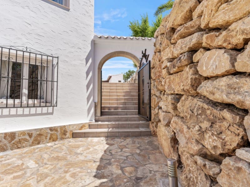 4 sypialnia Willa na sprzedaż w Javea / Xabia z basenem - 1 090 000 € (Ref: 9758765)