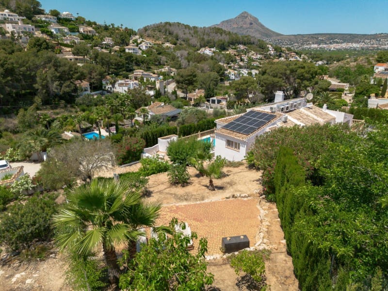 4 sypialnia Willa na sprzedaż w Javea / Xabia z basenem - 1 090 000 € (Ref: 9758765)