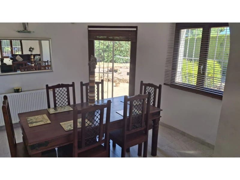 4 sypialnia Willa na sprzedaż w Benissa z basenem garażem - 650 000 € (Ref: 9770410)