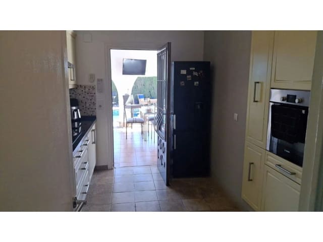 4 sypialnia Willa na sprzedaż w Benissa z basenem garażem - 650 000 € (Ref: 9770410)