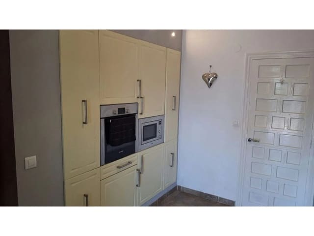 4 sypialnia Willa na sprzedaż w Benissa z basenem garażem - 650 000 € (Ref: 9770410)