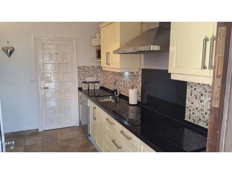 4 sypialnia Willa na sprzedaż w Benissa z basenem garażem - 650 000 € (Ref: 9770410)