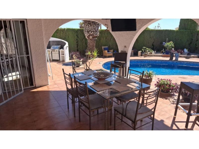 4 sypialnia Willa na sprzedaż w Benissa z basenem garażem - 650 000 € (Ref: 9770410)