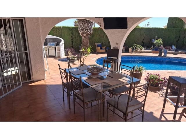 4 sypialnia Willa na sprzedaż w Benissa z basenem garażem - 650 000 € (Ref: 9770410)