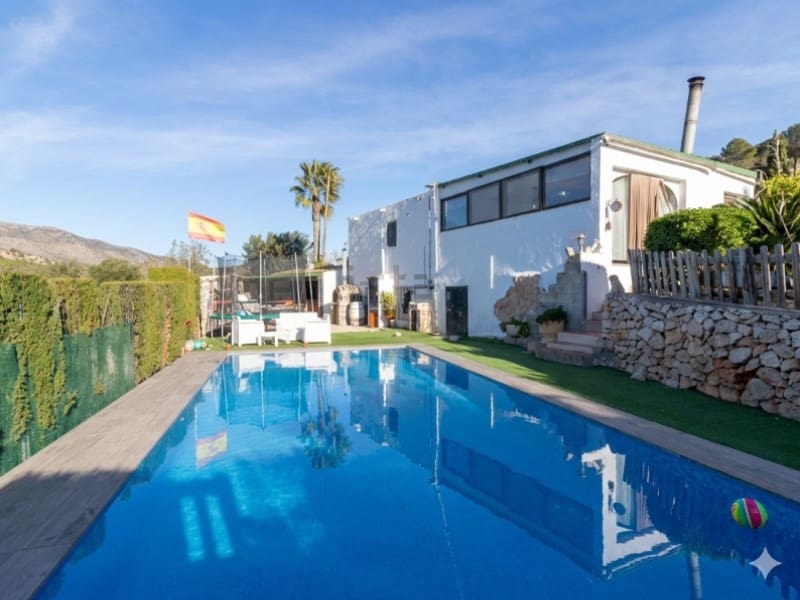 6 bedroom Finca/Country House for sale in Benissa with pool - € 435,000 (Ref: 9772849)