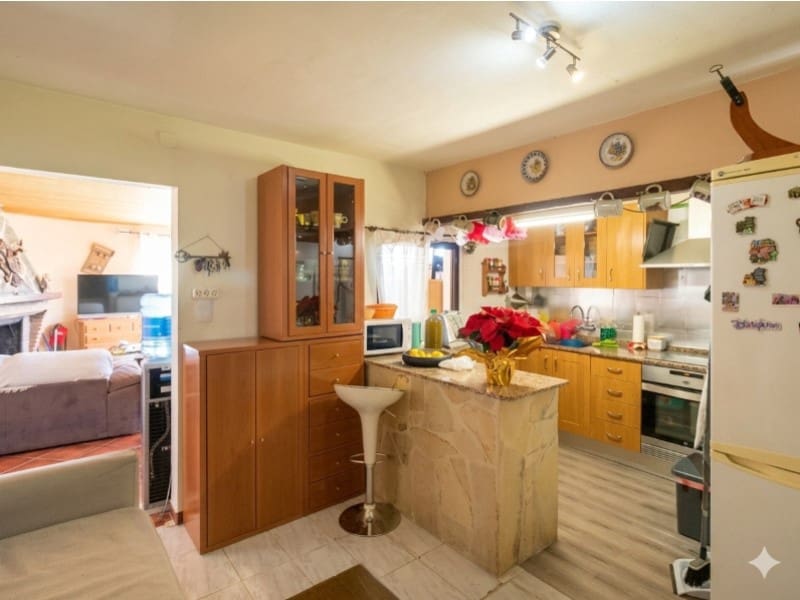 6 bedroom Finca/Country House for sale in Benissa with pool - € 435,000 (Ref: 9772849)