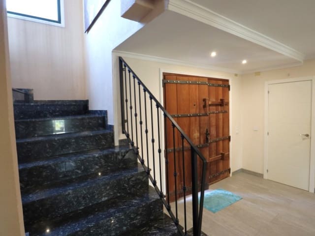 6 quarto Moradia para venda em Pedreguer - 849 000 € (Ref: 9784114)