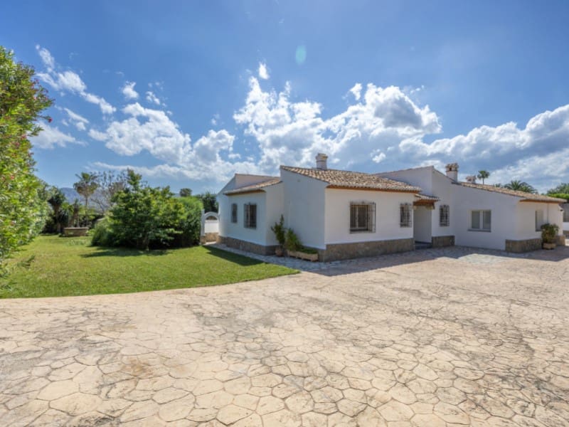4 slaapkamer Villa te koop in Javea / Xabia met zwembad - € 1.150.000 (Ref: 9784115)
